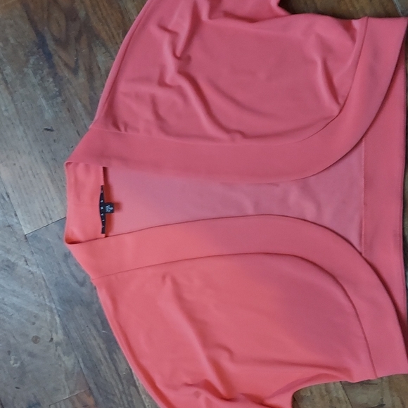 9 for $10 M&M Cropped cardigan - Picture 3 of 7